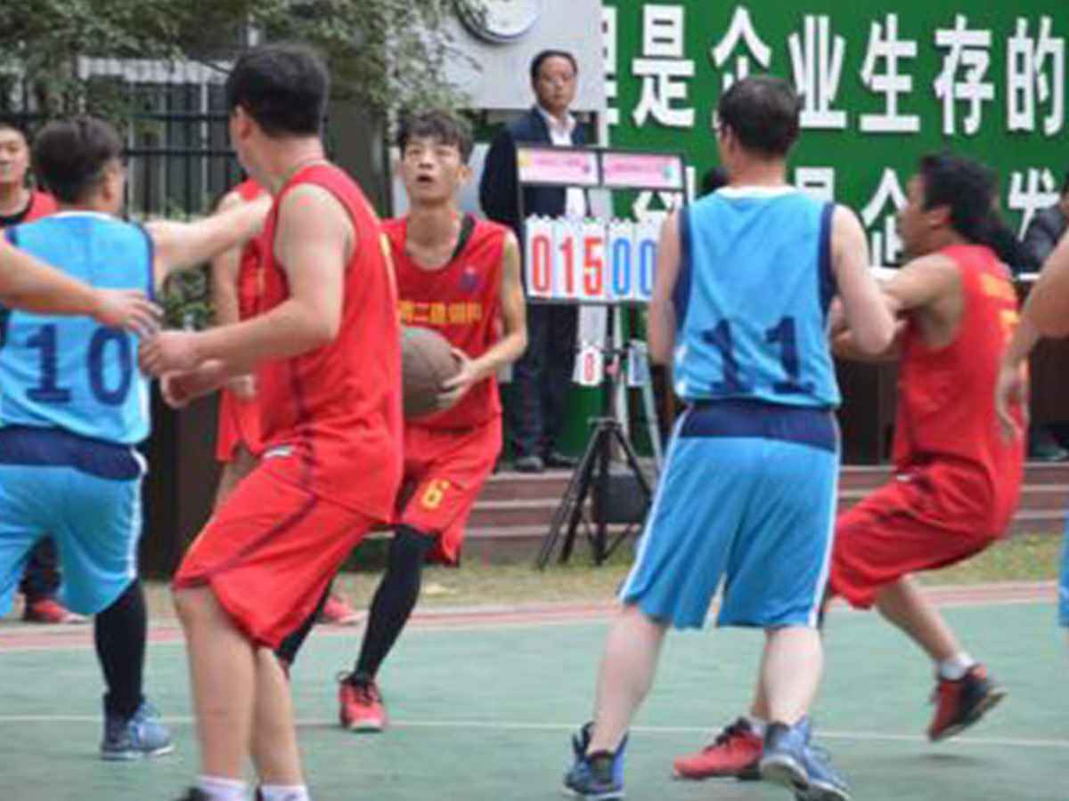 参加宁波房杰经济咨询服务有限公司“奋进杯”男子篮球赛